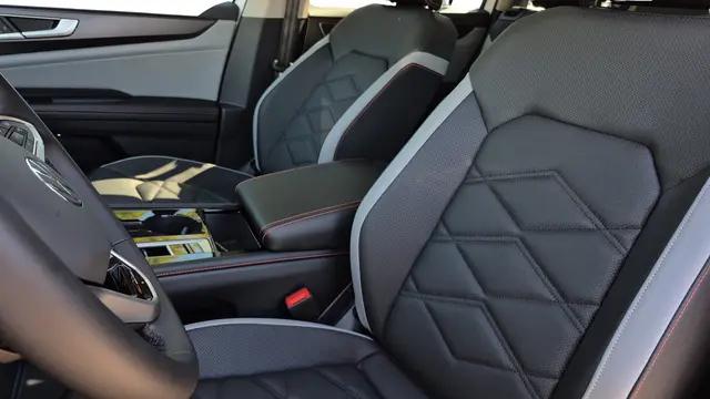 2026 Volkswagen Atlas Peak Edition