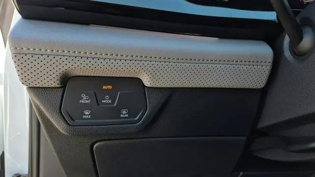 2026 Volkswagen Atlas Peak Edition