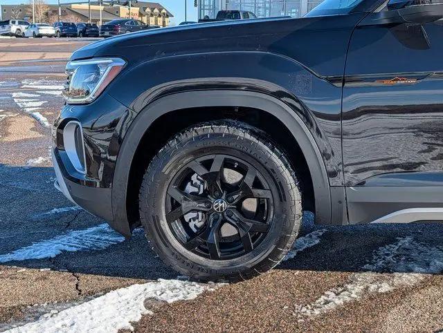 2026 Volkswagen Atlas Peak Edition
