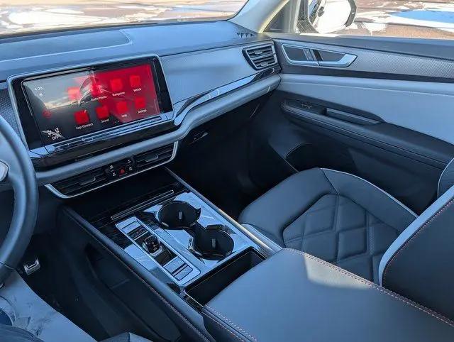2026 Volkswagen Atlas Peak Edition