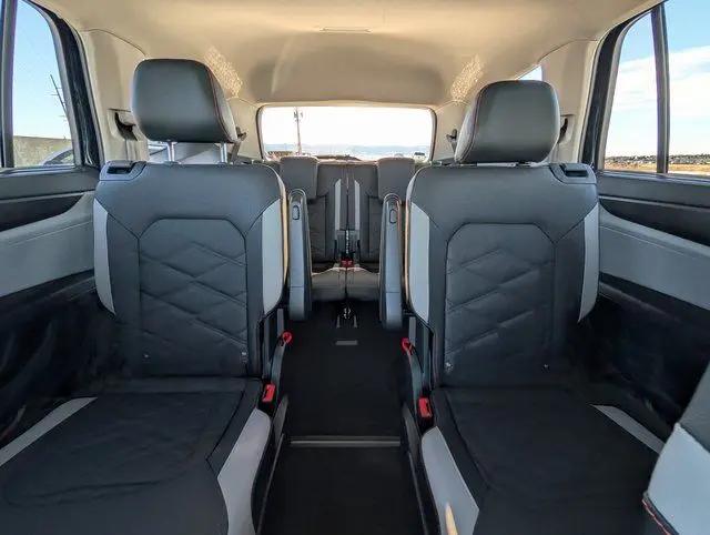 2026 Volkswagen Atlas Peak Edition
