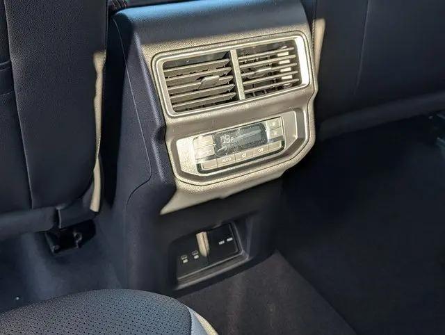 2026 Volkswagen Atlas Peak Edition