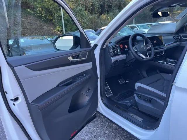 2026 Volkswagen Atlas Peak Edition