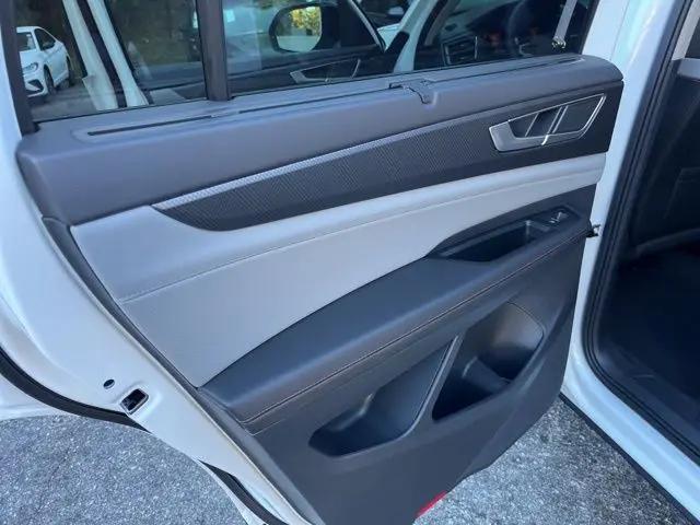 2026 Volkswagen Atlas Peak Edition