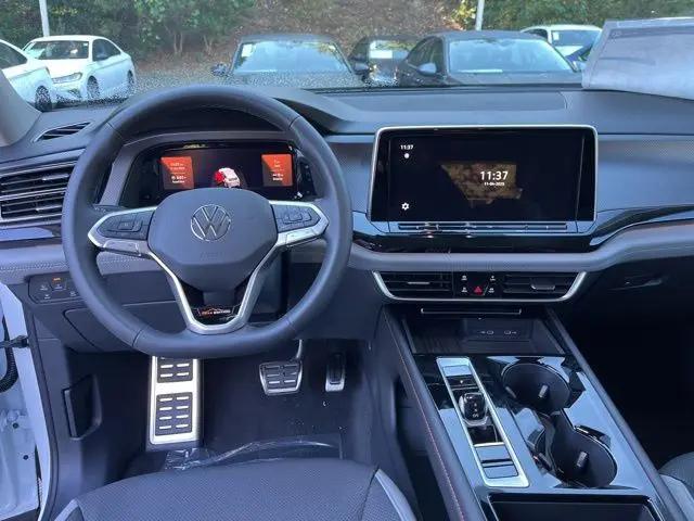 2026 Volkswagen Atlas Peak Edition