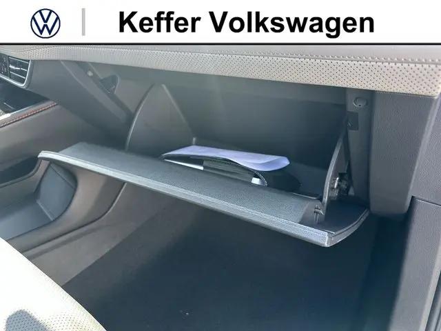 2026 Volkswagen Atlas Peak Edition