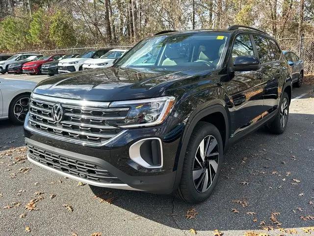 2026 Volkswagen Atlas SE with Technology