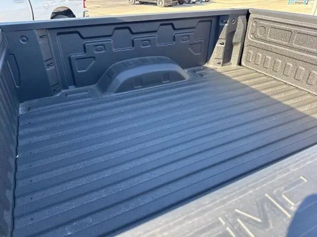2026 GMC Sierra 2500HD Crew Cab, Standard Bed, Pro, 4WD