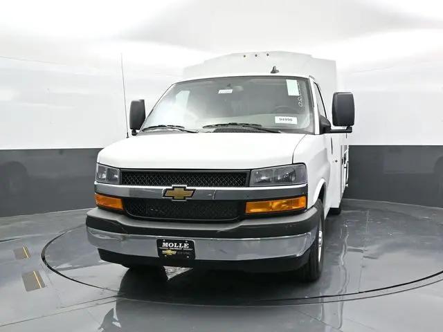 2025 Chevrolet Express Cutaway Work Van