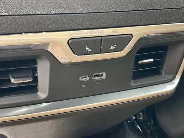 2026 Chevrolet Silverado 1500 4WD Crew Cab Short Bed LTZ