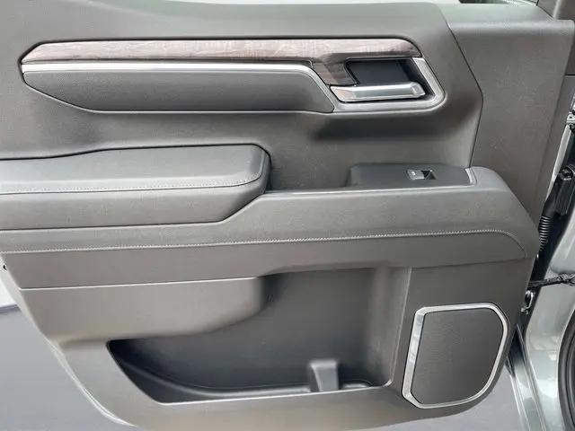 2026 Chevrolet Silverado 1500 4WD Crew Cab Short Bed LTZ