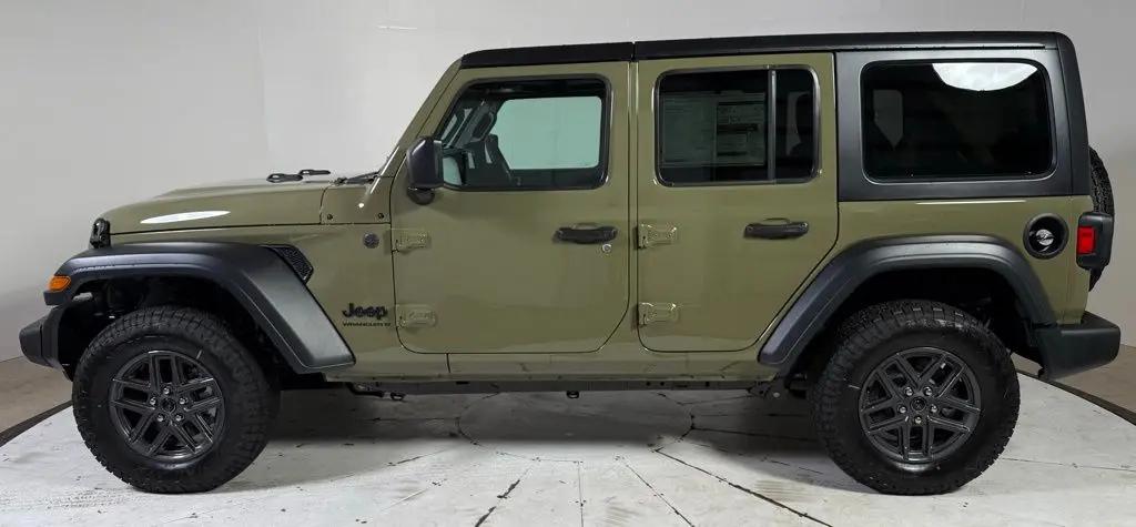 2026 Jeep Wrangler 4-Door Sport RHD 4x4