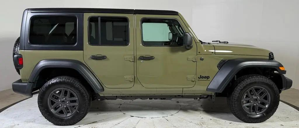 2026 Jeep Wrangler 4-Door Sport RHD 4x4