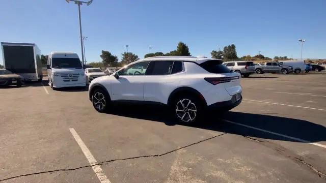 2026 Chevrolet Equinox LT 2