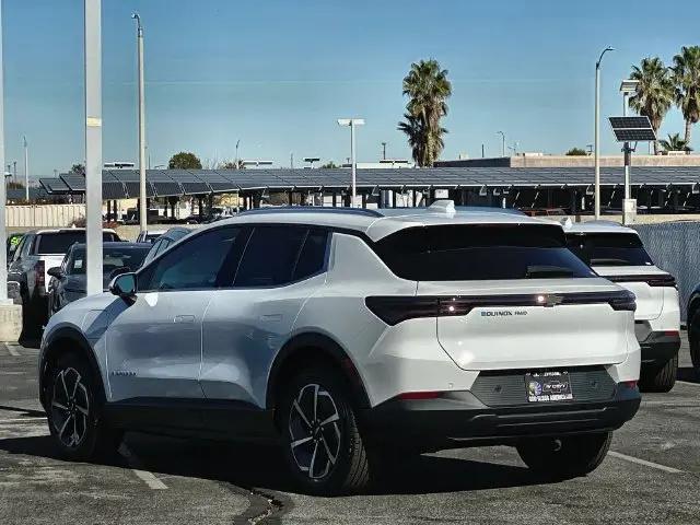 2026 Chevrolet Equinox LT 2