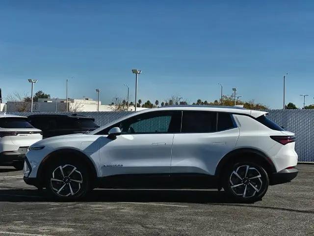2026 Chevrolet Equinox LT 2