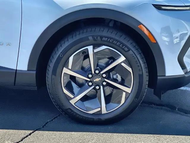 2026 Chevrolet Equinox LT 2