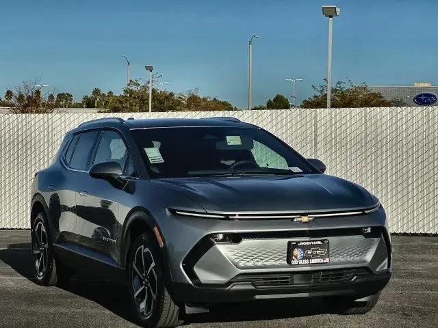 2026 Chevrolet Equinox LT 2