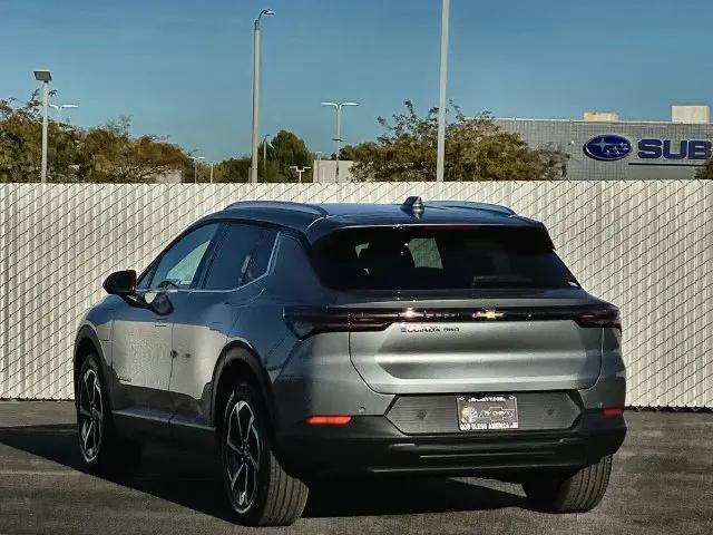 2026 Chevrolet Equinox LT 2