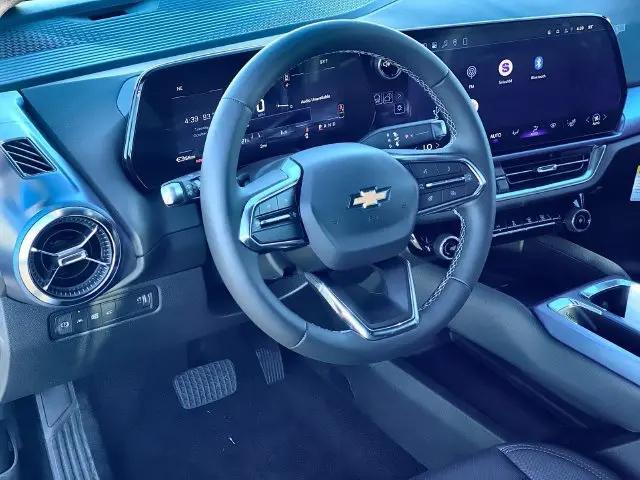 2026 Chevrolet Equinox LT 2