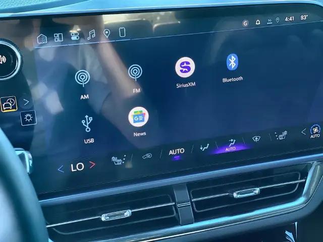 2026 Chevrolet Equinox LT 2