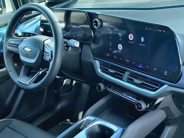 2026 Chevrolet Equinox LT 2