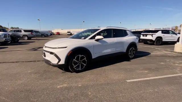 2026 Chevrolet Equinox LT 2