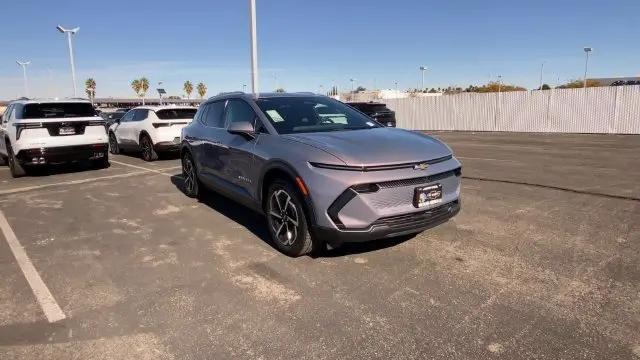 2026 Chevrolet Equinox LT 2