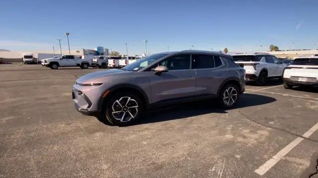 2026 Chevrolet Equinox LT 2