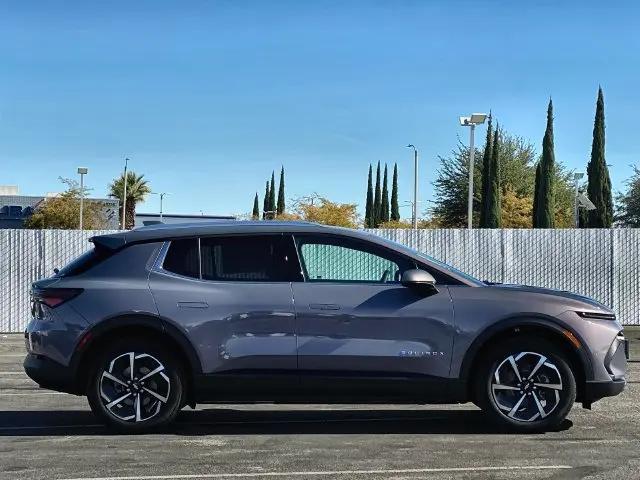 2026 Chevrolet Equinox LT 2