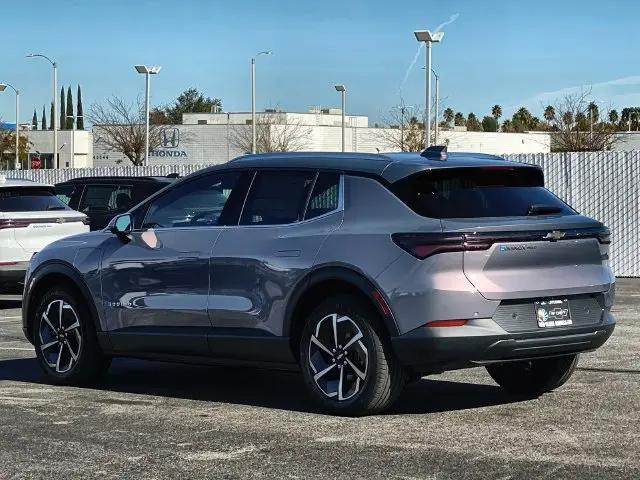 2026 Chevrolet Equinox LT 2