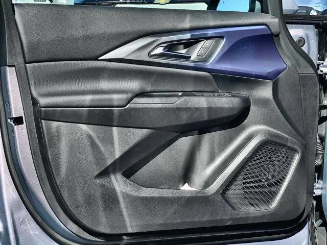 2026 Chevrolet Equinox LT 2