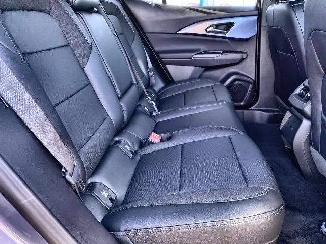 2026 Chevrolet Equinox LT 2