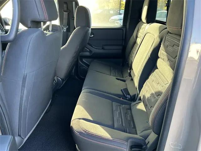 2023 Nissan Frontier Crew Cab PRO-X 4x2