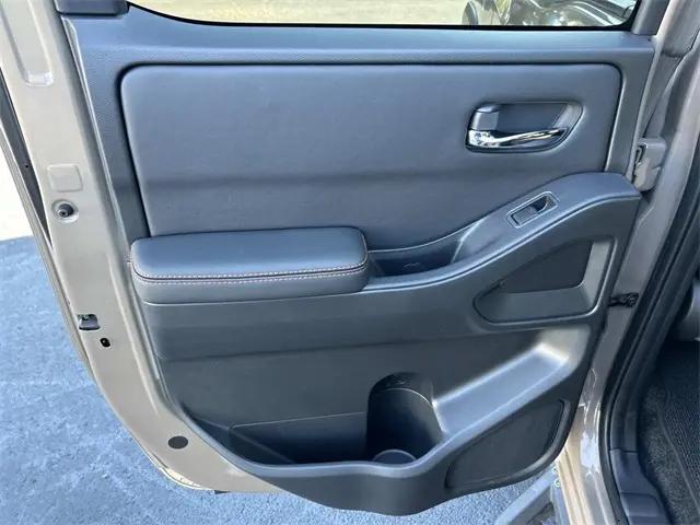 2023 Nissan Frontier Crew Cab PRO-X 4x2