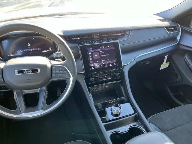 2025 Jeep Grand Cherokee Altitude X 4x4