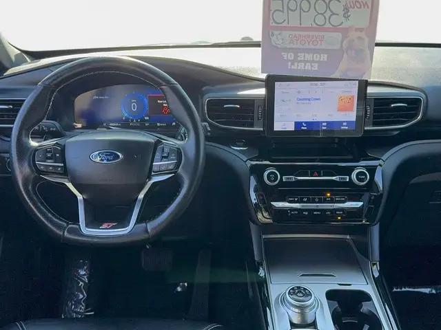 2022 Ford Explorer ST