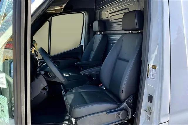 2026 Mercedes-Benz Sprinter 2500 Standard Roof 4-Cyl Diesel