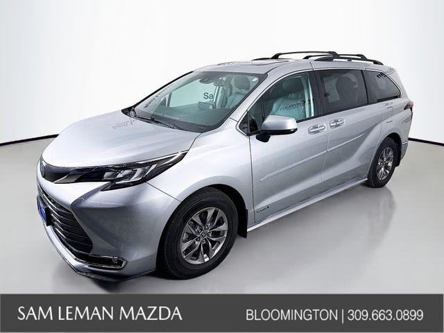 2021 Toyota Sienna XLE 2021 Toyota Sienna XLE