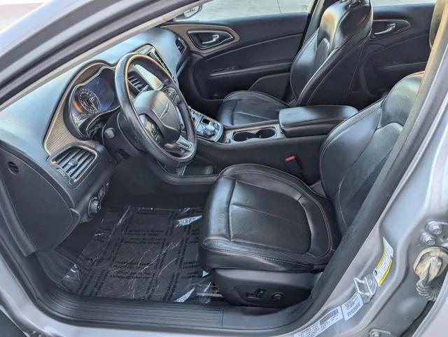 2015 Chrysler 200 C 2015 Chrysler 200 C