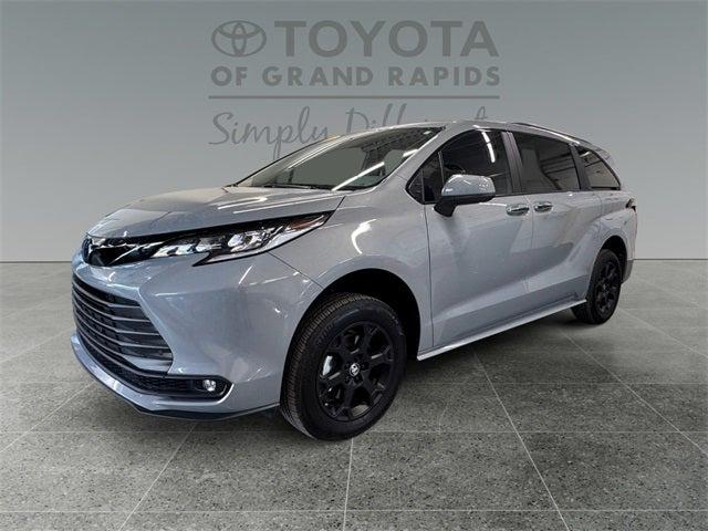 2025 Toyota Sienna Woodland Edition 7 Passenger 2025 Toyota Sienna Woodland Edition 7 Passenger