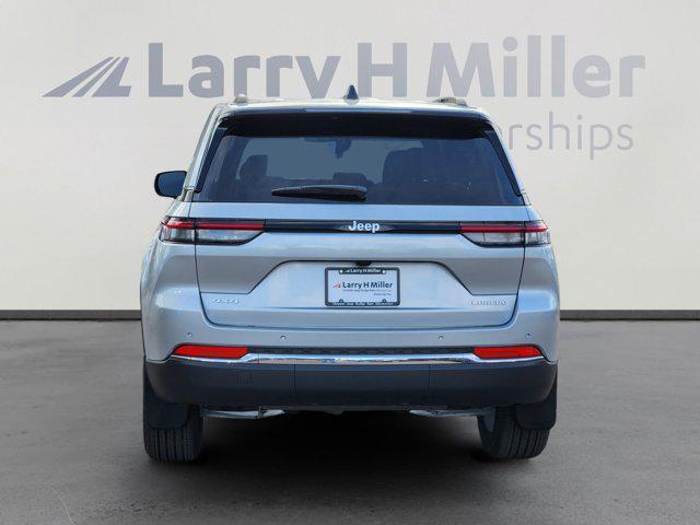 2025 Jeep Grand Cherokee Laredo X 4x4