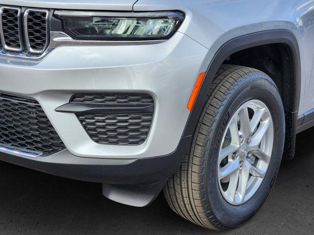 2025 Jeep Grand Cherokee Laredo X 4x4