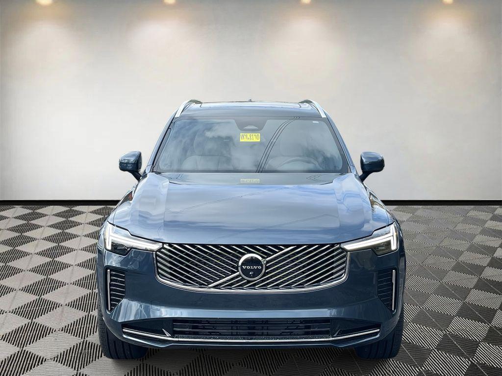 2026 Volvo XC90 Plus - Photo 8