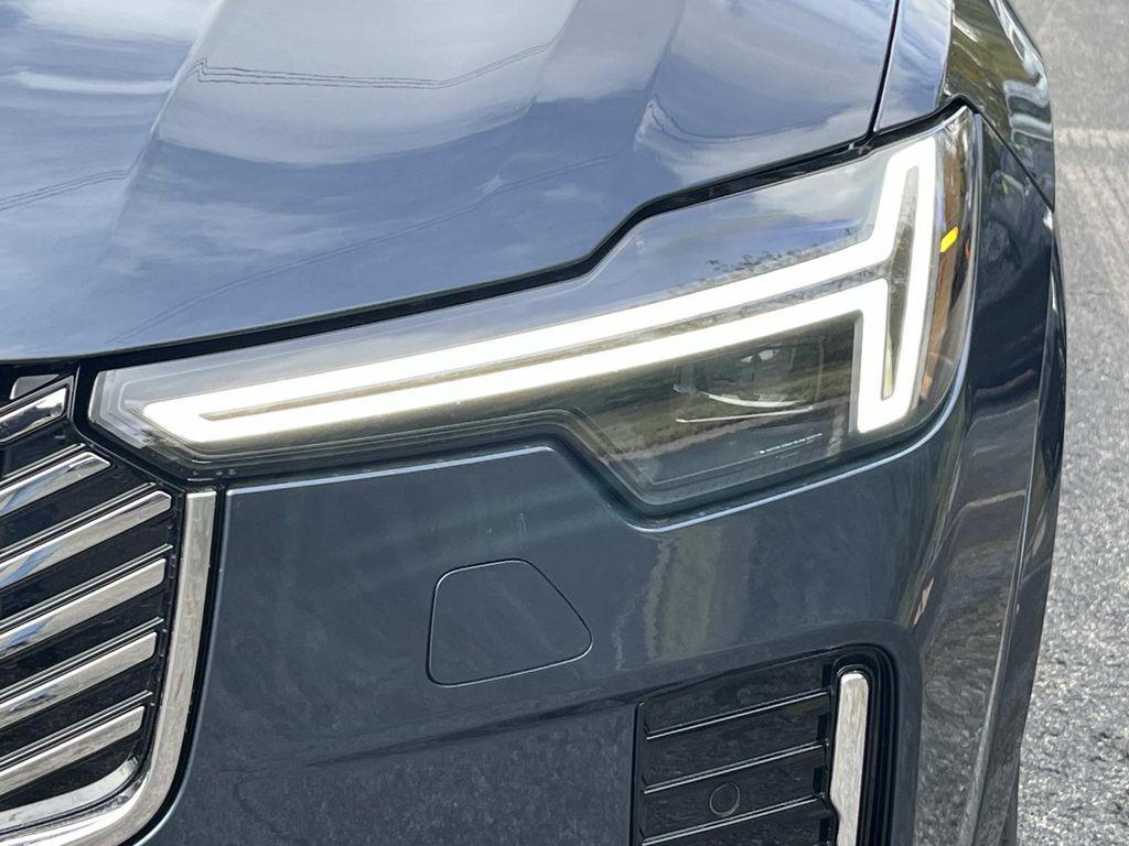 2026 Volvo XC90 Plus - Photo 9