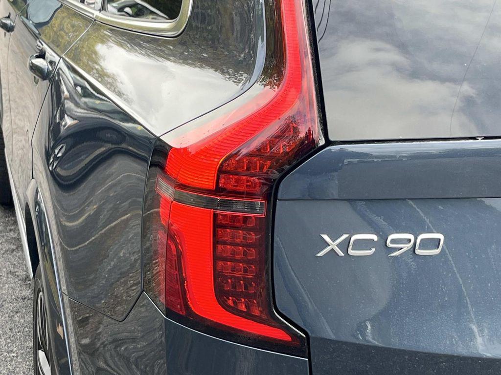 2026 Volvo XC90 Plus - Photo 10