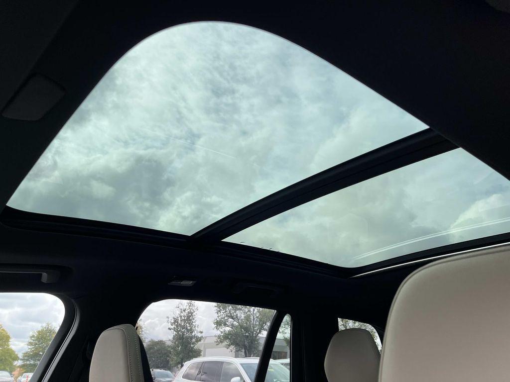 2026 Volvo XC90 Plus - Photo 23