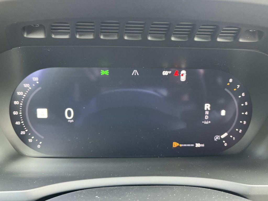 2026 Volvo XC90 Plus - Photo 32