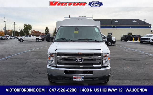 2026 Ford E-350 Cutaway Base