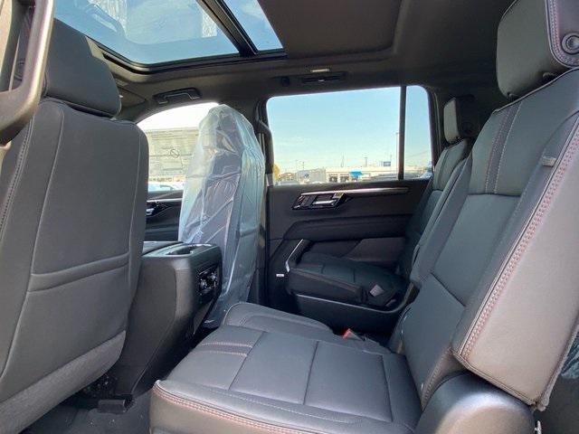 2026 Chevrolet Suburban RST, 4WD